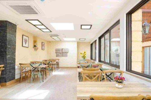 رستوران هتل ناچو ایروان با فضای غذاخوری