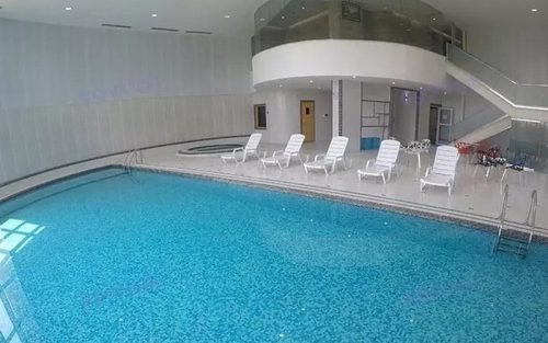 استخر سرپوشیده هتل بینالملل کیش