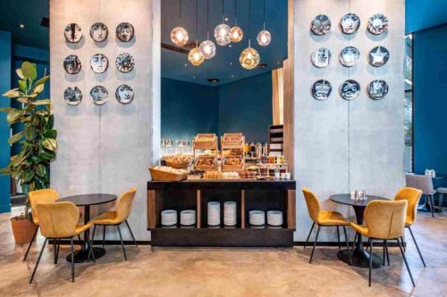 رستوران هتل استیپس باتومی