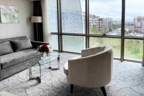 اتاق رو به شهر هتل دِ کنفوریوم وان وان ترکیه