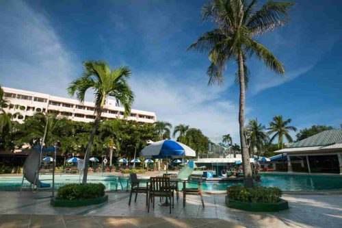 استخر روباز هتل آسیا پاتایا