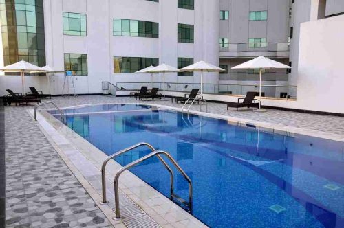 استخر روباز هتل لاوندر دبی