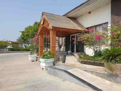 فضای سبز هتل سیمرغ کیش