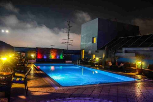 استخر روباز هتل دوروس دبی