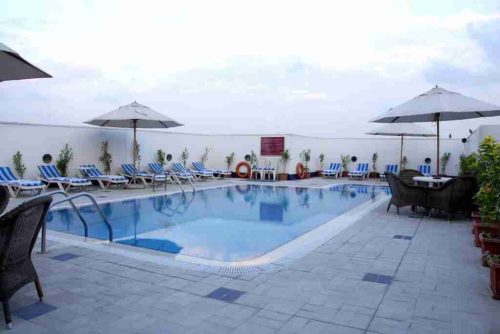 استخر هتل مسکو دبی