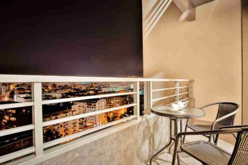 تراس هتل آمری پلازا تفلیس