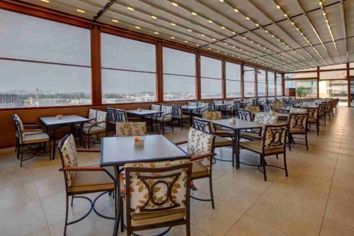 رستوران هتل تو سیزن دبی