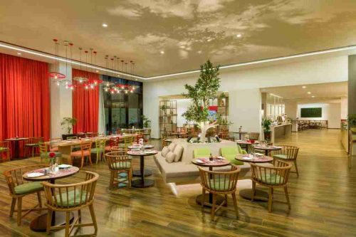 رستوران هتل اینترسیتی مسقط