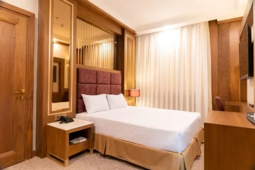 اتاق دو نفره هتل رونا مشهد