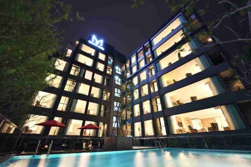 استخر روباز هتل ام پاتایا