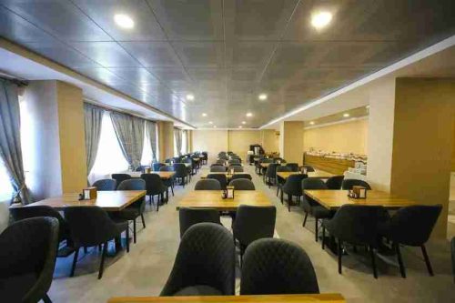 رستوران هتل تحت پالاس وان