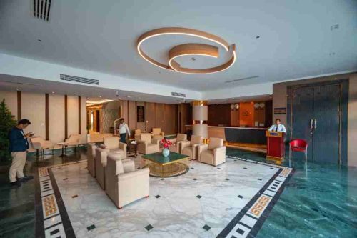 لابی هتل گرند کانتیننت دبی