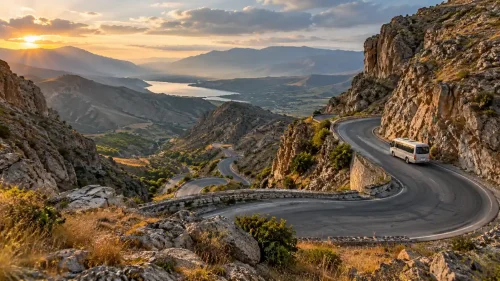 نمایی از جاده‌های کوهستانی ارمنستان و مسیر زمینی پرپیچ‌وخم که سختی سفر زمینی به ارمنستان را نشان می‌دهد.