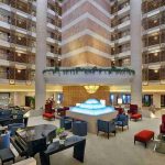 لابی هتل شرایتون دبی کریک