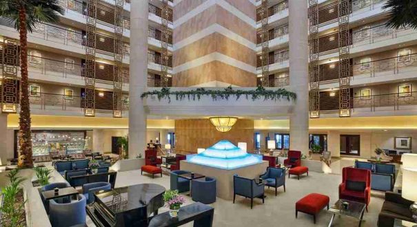 لابی هتل شرایتون دبی کریک