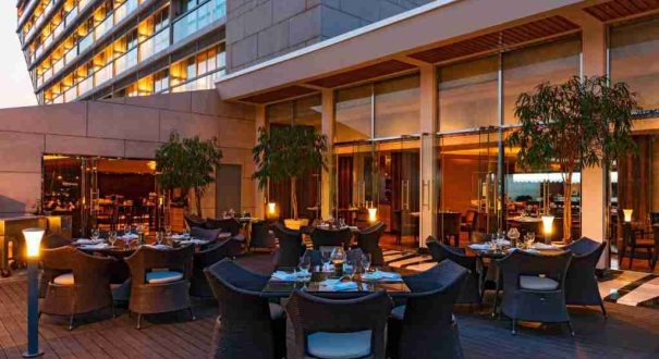 رستوران هتل شرایتون دبی کریک