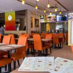 رستوران هتل سندپایپر کوالالامپور با فضای ساده و تمیز