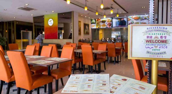 رستوران هتل سندپایپر کوالالامپور رستوران هتل سندپایپر کوالالامپور با فضای ساده و تمیز