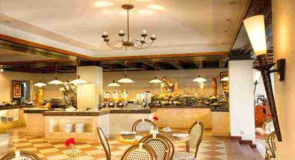 رستوران مجلل هتل 5 ستاره لوکس Dubai Marine Beach Resort and Spa