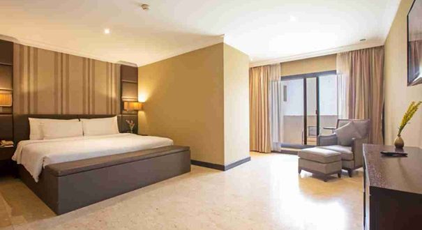 اتاق یک تخته دو نفره مدرن هتل 5 ستاره Dubai Marine Beach Resort and Spa