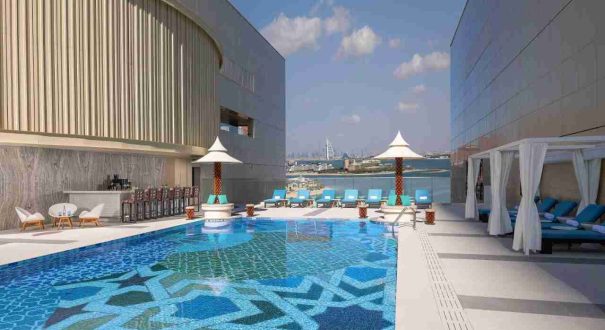 استخر روباز هتل لوکس پنج ستاره Andaz Dubai The Palm