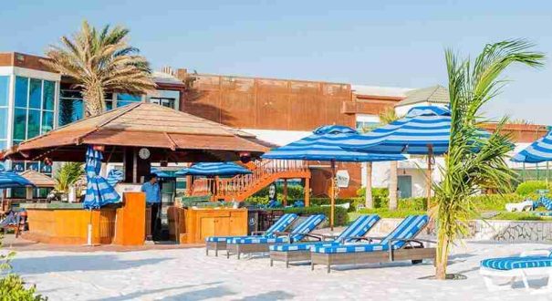 کابانای بزرگسالان هتل 5 ستاره تاپ Dubai Marine Beach Resort and Spa