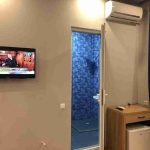 اتاق هتل رویال جورجیا باتومی با تلویزیون و امکانات رفاهی