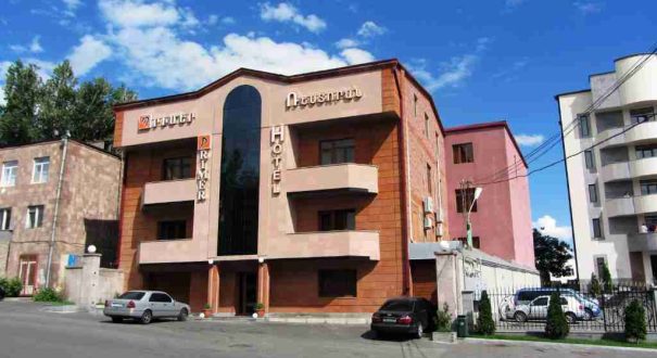 نمای هتل پرایمر ایروان نمای بیرونی هتل پرایمر ایروان