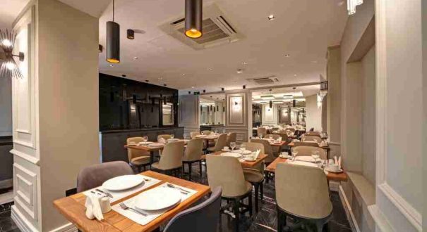 رستوران هتل دورا پرا استانبول