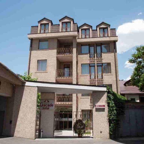 Cascade hotel