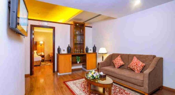 اتاق مجهز با مبلمان شیک در هتل فورچون پرل دبی اتاق با مبلمان هتل فورچون پرل دبی