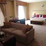 اتاق با مبلمان هتل مارینا پارک کیش