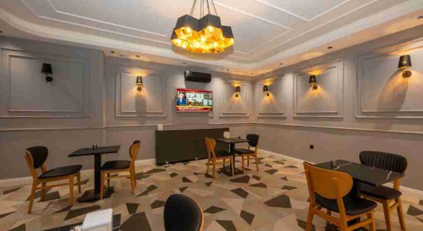 رستوران دنج هتل کامفورت سوئیت وان رستوران هتل کامفورت سوئیت وان ترکیه