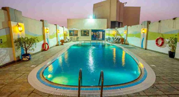 استخر روباز هتل د پارک دبی