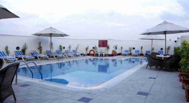 استخر هتل مسکو دبی