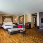 اتاق با مبلمان هتل گاردن کلیف ریزورت و اسپا پاتایا