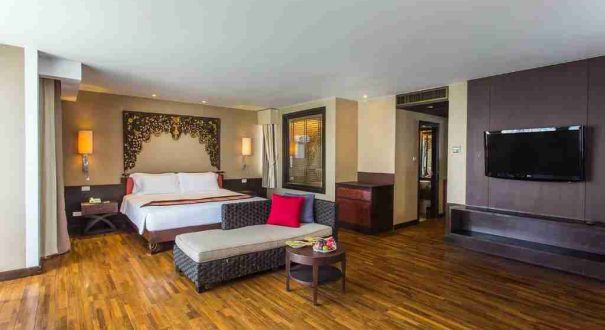 اتاق با مبلمان هتل گاردن کلیف ریزورت و اسپا پاتایا