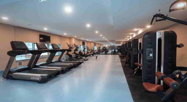 سالن بدنسازی هتل میدتاون باکو