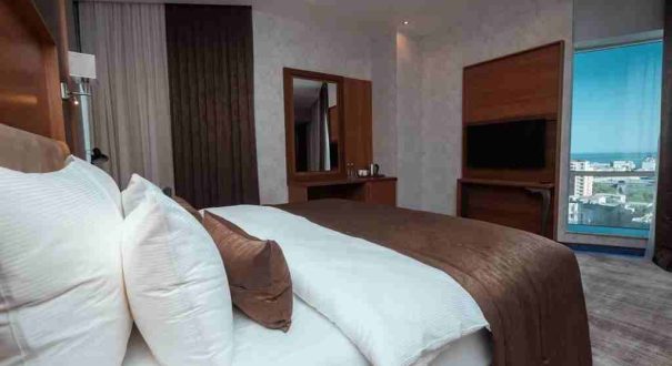 اتاق دو نفره هتل میدتاون باکو