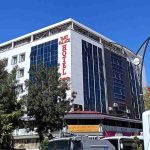 نمای هتل تخت پالاس وان