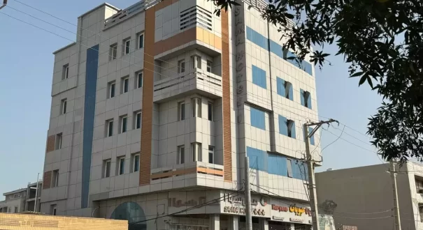 نمای هتل سما ۱ قشم