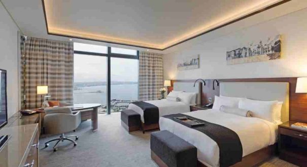 اتاق سه نفره هتل فیرمونت باکو فلیم تاورز