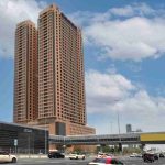 نمای هتل و آپارتمان‌های تو سیزن دبی