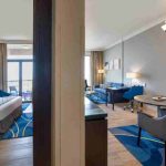 اتاق با مبلمان هتل تو سیزن دبی