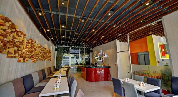 نمای داخلی رستوران هتل آلاین استانبول رستوران هتل آلاین استانبول