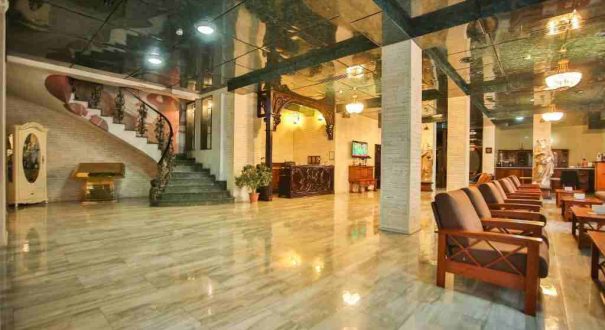 لابی هتل واین پالاس تفلیس