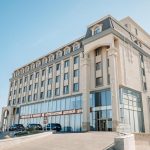 نمای بیرونی هتل آیریس باکو