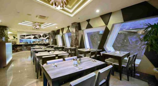 رستوران هتل نئو کوتا جلانتیک کوتا
