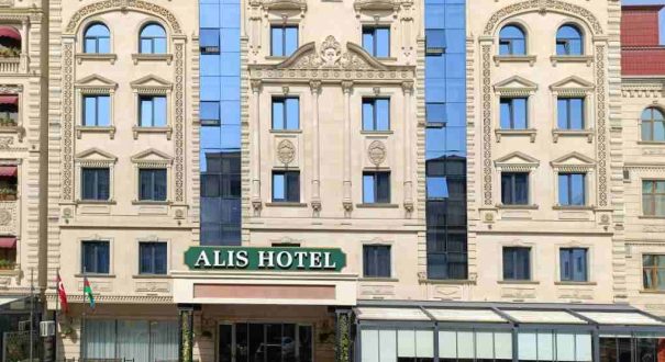 نمای هتل آلیس باکو نمای بیرونی هتل آلیس باکو