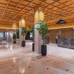 لابی هتل رادیسون بلو دبی دیره کریک